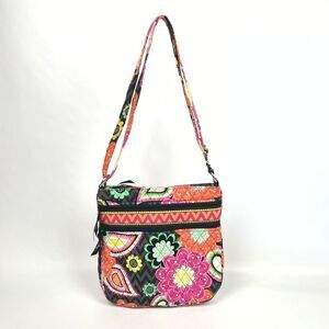 Vera Bradley Triple Zip Hipster Cross Body Purse Ziggy Zinnia Quilted Floral